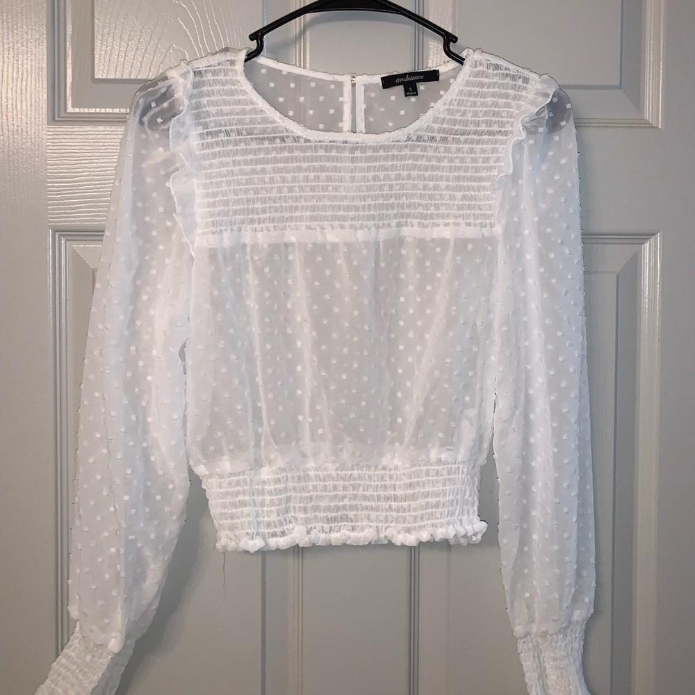 Brand: Ambiance, Size: Small, Color(s): White